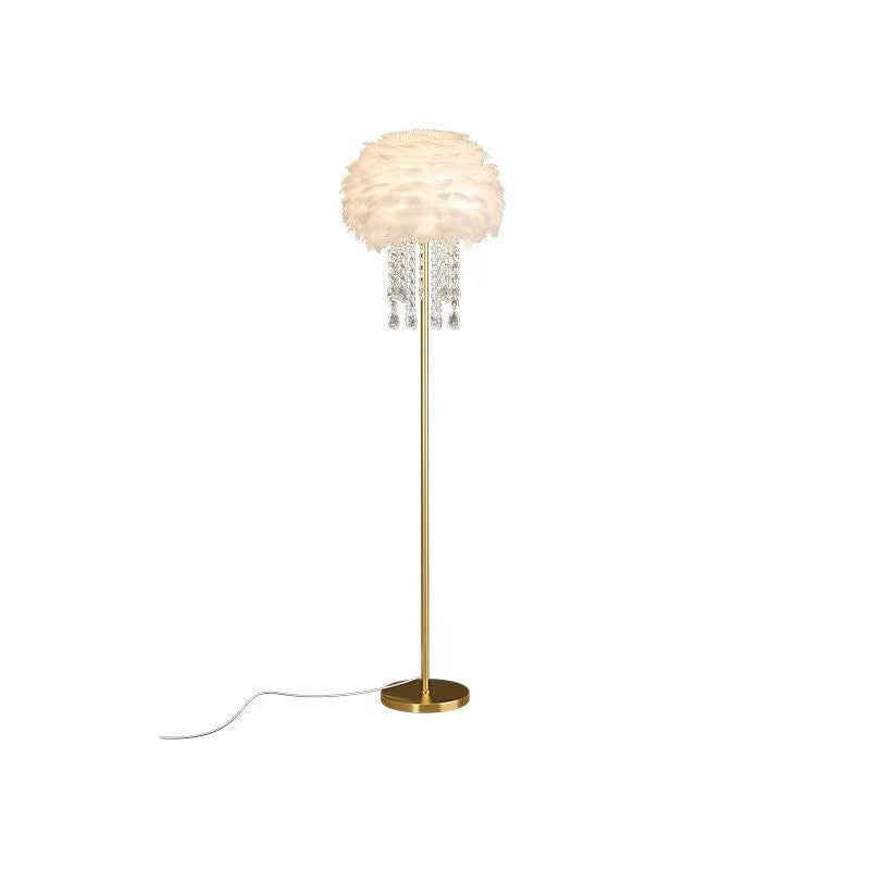Glam Feather Floor Lamp with Warm Glow - Elegant Light for Cozy & Luxurious Home Spaces