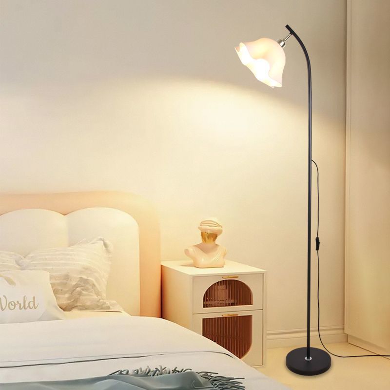 Minimalist Floor Lamp with Wavy Frosted Glass Shade - Soft Warm Glow for Cozy Home Decor