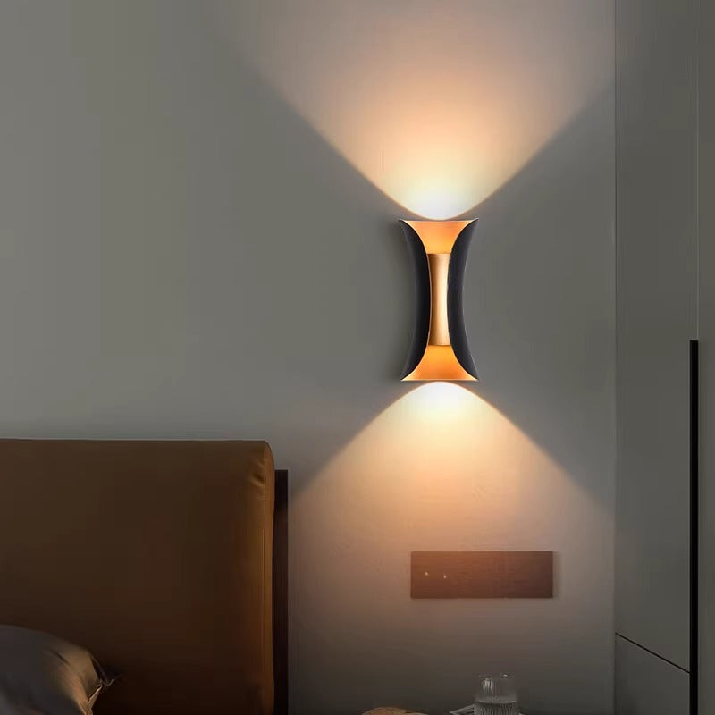 Curved Up-Down Outdoor Wall Light - Minimalist LED Sconce with Dual Light Output for Contemporary Homes